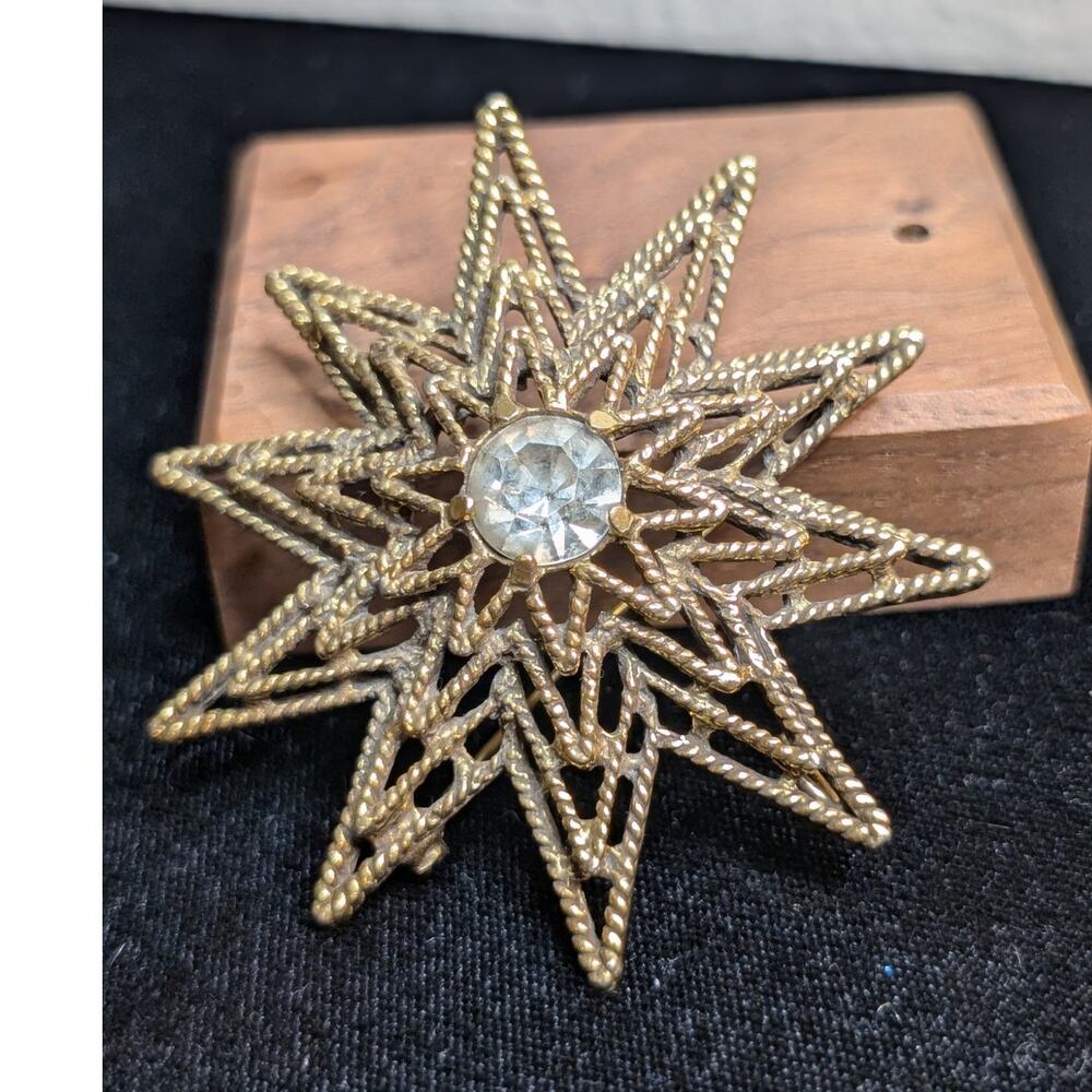 Vintage 1960s Tara Star Retro Brass Open Work Brooch